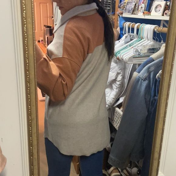 VICI Colorblock Oversized Button Up Shacket. Size S - Picture 7 of 12